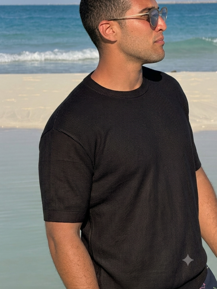 KNITTED T SHIRT (BLACK)